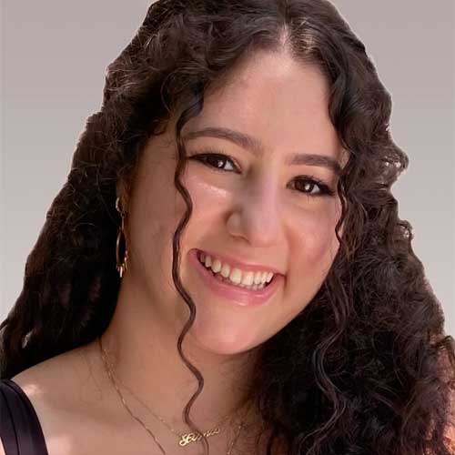 Portrait image of Fiona Garcia
